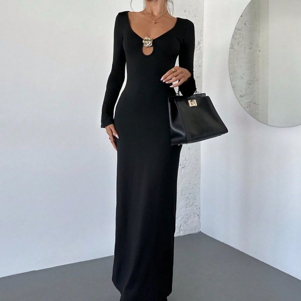 Black Elegant Women's Sexy Low-Cut Hollow Out Dress - Picture 5 of 6